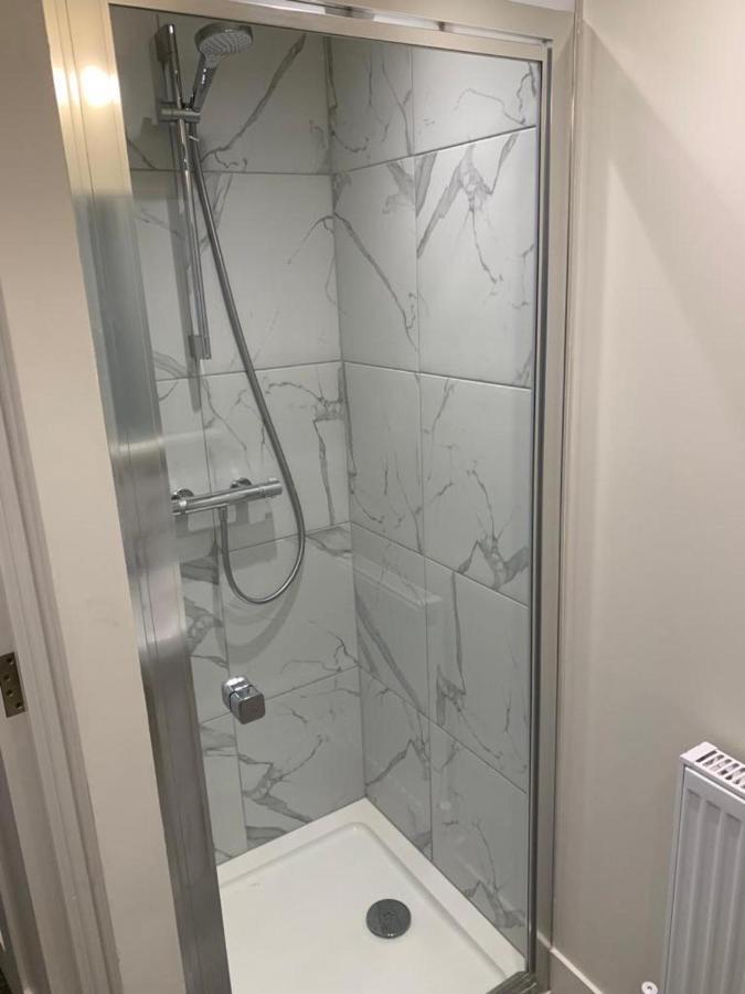 לונדון The Embassy View Rooms מראה חיצוני תמונה